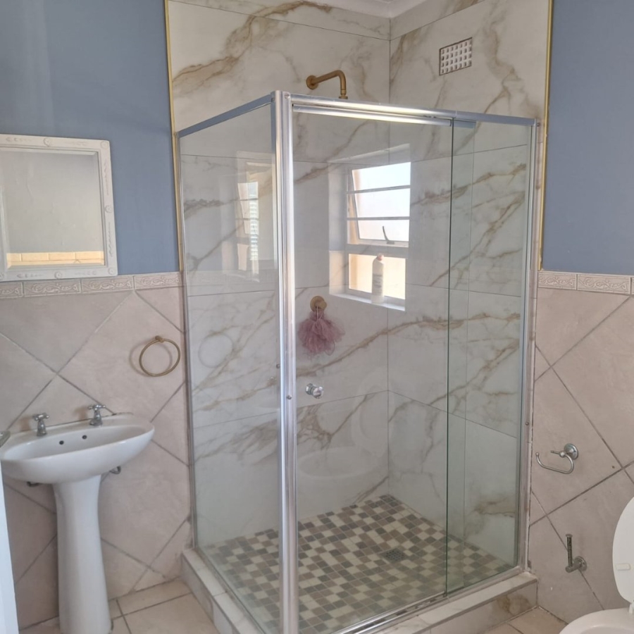 2 Bedroom Property for Sale in Beacon Bay Eastern Cape